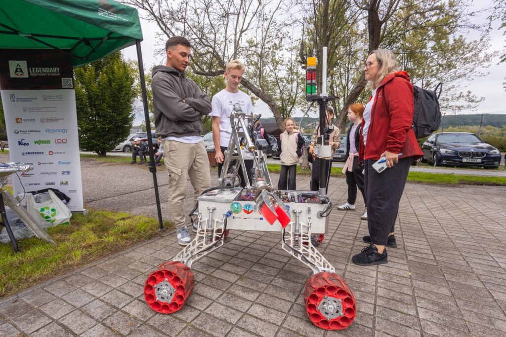 Piknik naukowy Astrobaza Włocławek, fot. Mikołaj Kuras dla UMWKP