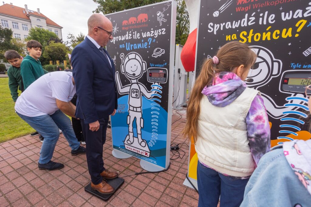 Piknik naukowy Astrobaza Włocławek, fot. Mikołaj Kuras dla UMWKP