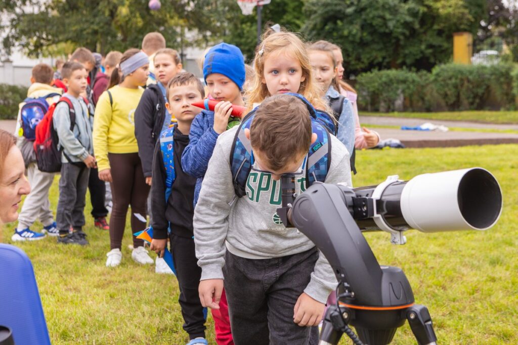 Piknik naukowy Astrobaza Włocławek, fot. Mikołaj Kuras dla UMWKP