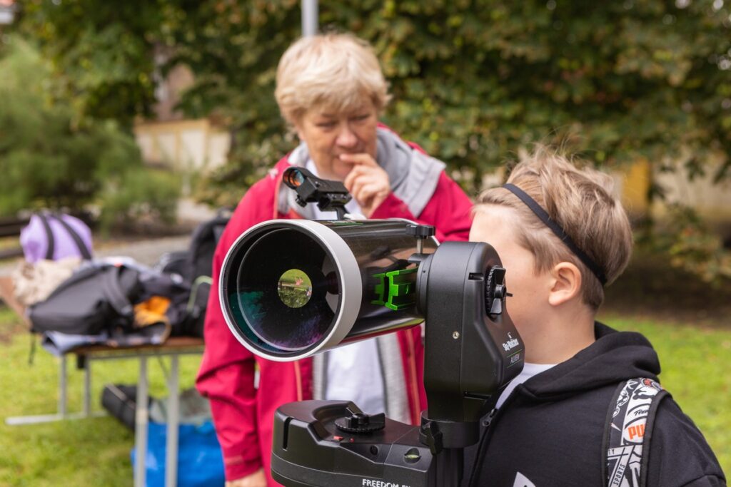 Piknik naukowy Astrobaza Włocławek, fot. Mikołaj Kuras dla UMWKP