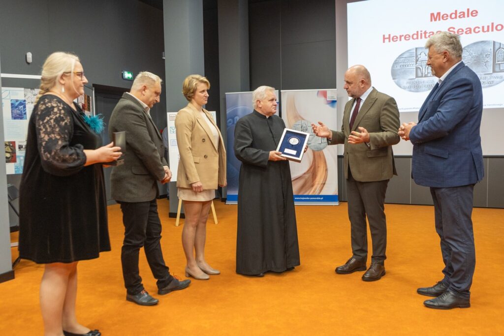 Wręczenie nagród Hereditas Saeculorum i Musejon, fot. Mikołaj Kuras dla UMWKP