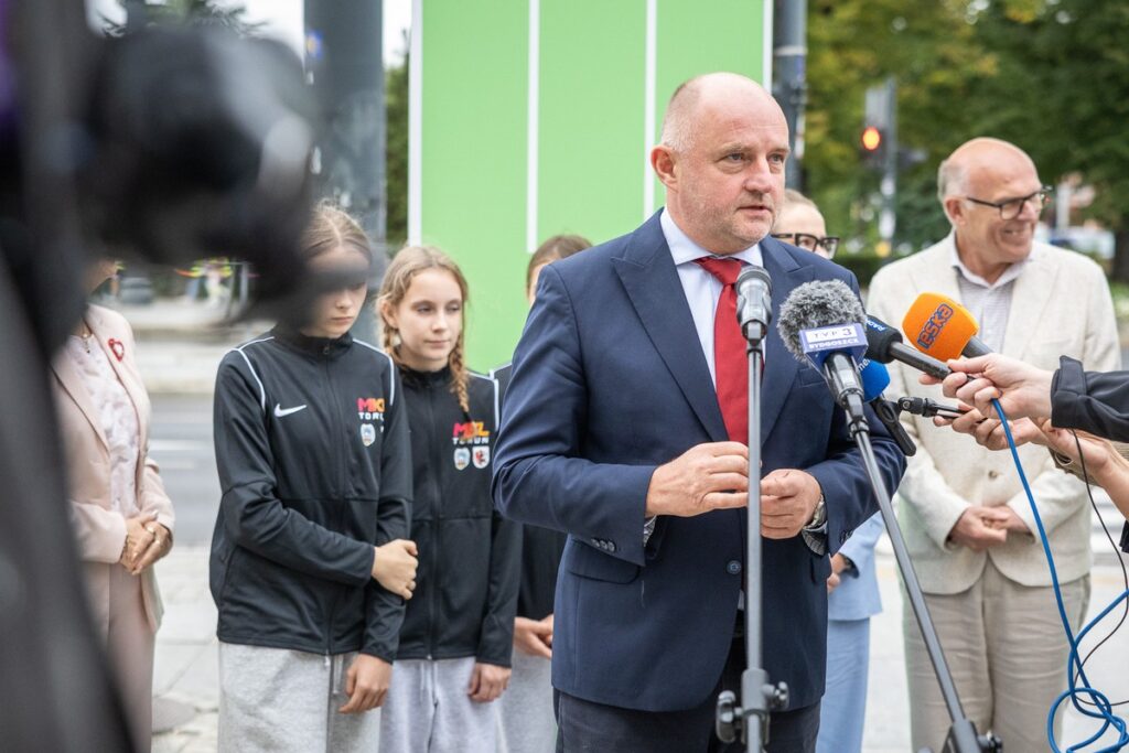 Uroczystość uruchomienia zegara odliczającego czas do HMŚ Kujawy Pomorze 26, fot. Szymon Zdziebło/tarantoga.pl dla UMWKP