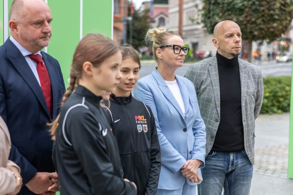 Uroczystość uruchomienia zegara odliczającego czas do HMŚ Kujawy Pomorze 26, fot. Szymon Zdziebło/tarantoga.pl dla UMWKP