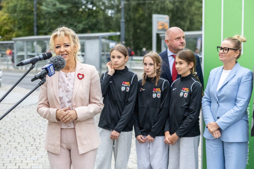 Uroczystość uruchomienia zegara odliczającego czas do HMŚ Kujawy Pomorze 26, fot. Szymon Zdziebło/tarantoga.pl dla UMWKP