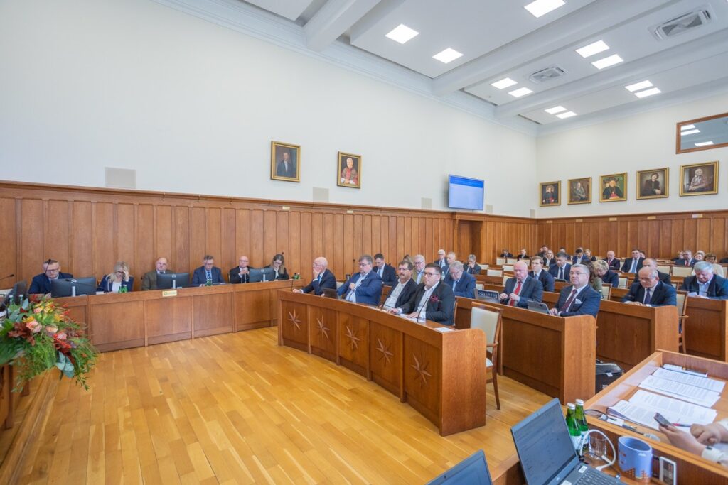 Sesja sejmiku województwa, fot. Mikołaj Kuras dla UMWKP