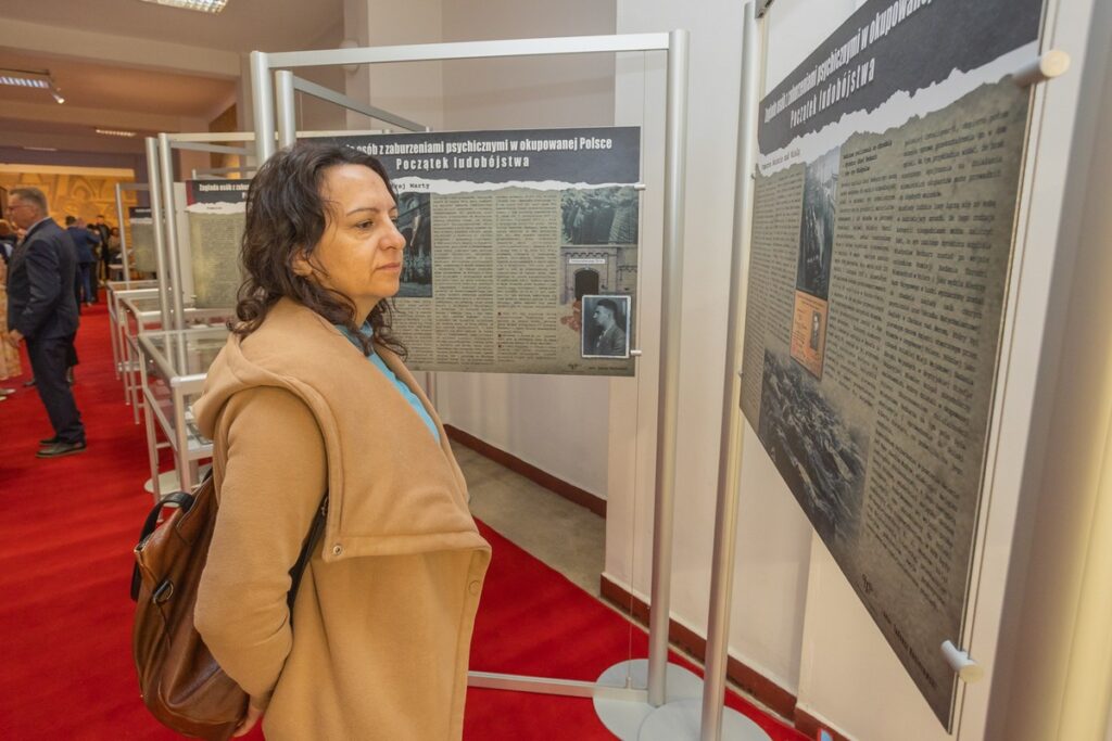 Wernisaż wystawy „Zagłada chorych psychicznie podczas II wojny światowej w okupowanej Polsce. Początek ludobójstwa”, fot. Mikołaj Kuras dla UMWKP