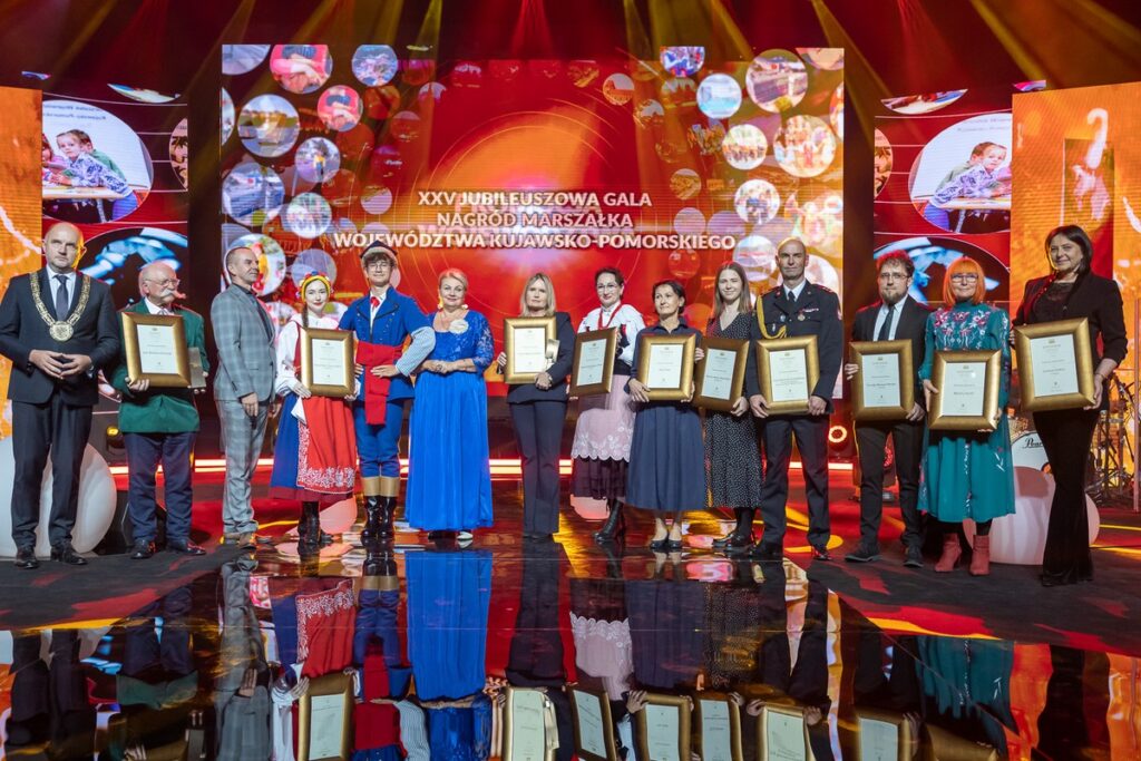 XXV Gala Nagród Marszałka, fot. Szymon Zdziebło/tarantoga.pl dla UMWKP