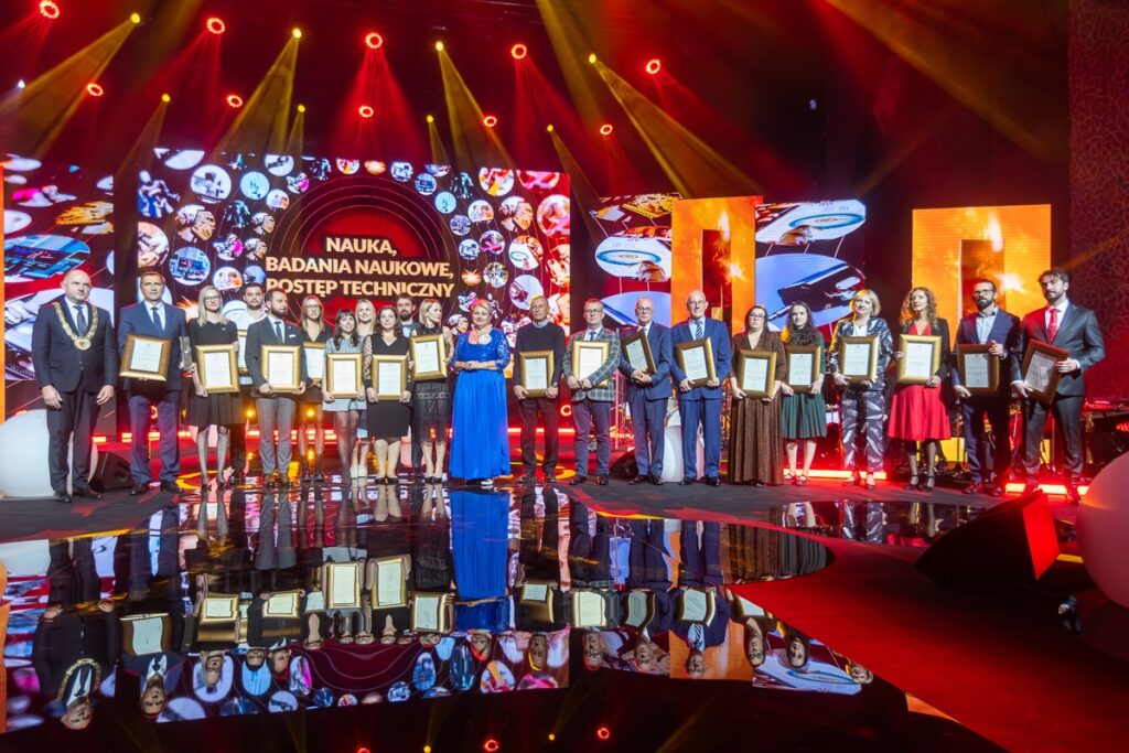 XXV Gala Nagród Marszałka, fot. Szymon Zdziebło/tarantoga.pl dla UMWKP