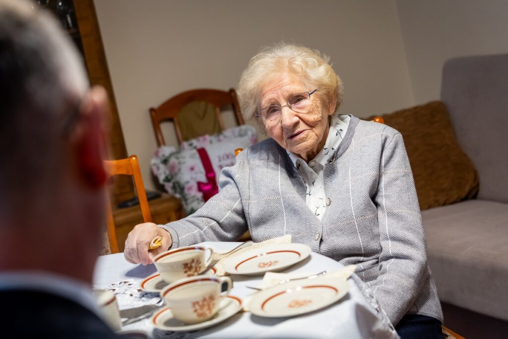Wręczenie medalu Unitas Durat Jadwidze Nowak, fot. Tomasz Czachorowski/eventphoto.com.pl dla UMWKP