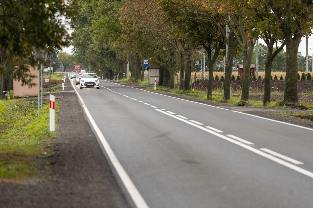Zmodernizowana DW 412, fot. Szymon Zdziebło/tarantoga.pl dla UMWKP