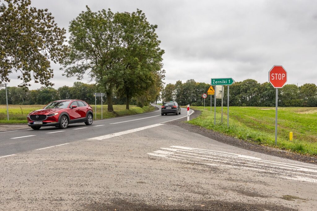 Zmodernizowana DW 412, fot. Szymon Zdziebło/tarantoga.pl dla UMWKP