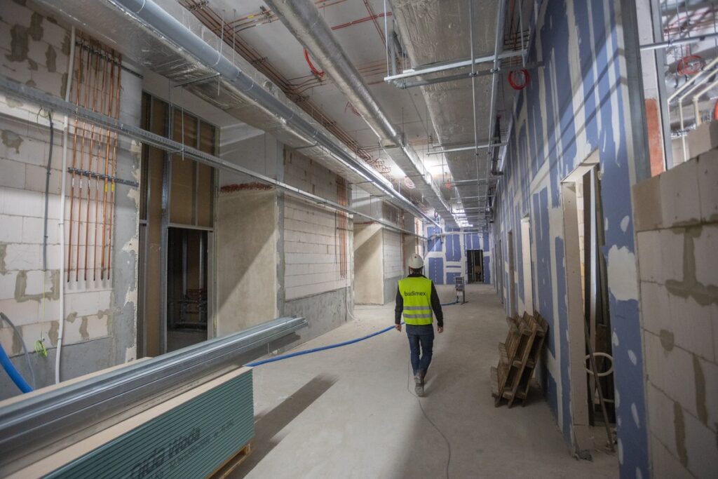 Budowa Wojewódzkiego Szpitala Specjalistycznego we Włocławku, fot. Mikołaj Kuras dla UMWKP Construction of the Regional Specialist Hospital in Włocławek, photo by Mikołaj Kuras for the UMWKP