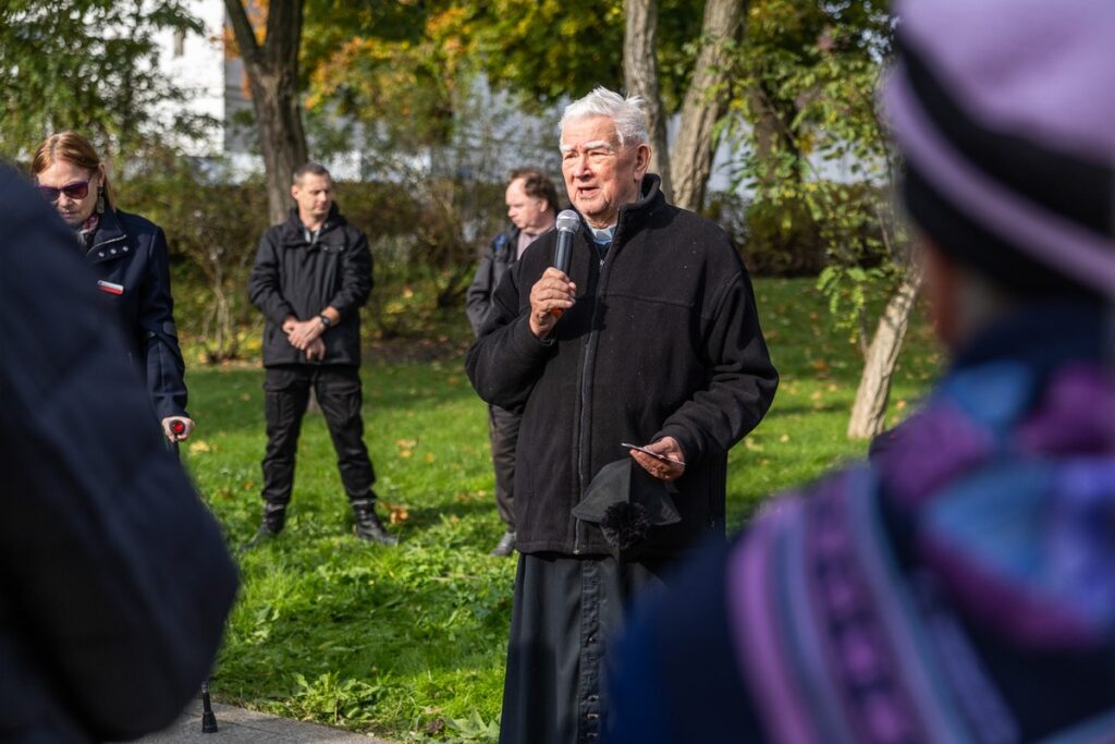 Opening of the outdoor exhibition “Last Stop Kharkiv 1940–2025”, photo by Szymon Zdziebło / tarantoga.pl for UMWKP