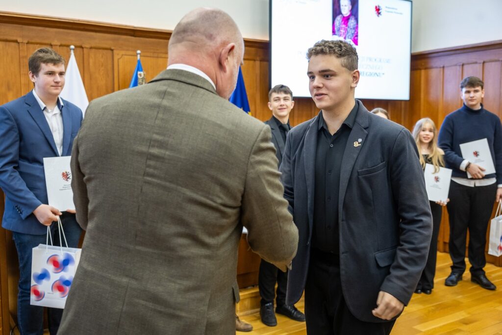 Podsumowanie V. edycji Kuźni liderów regionu, fot. Szymon Zdziebło/tarantoga.pl dla UMWKP