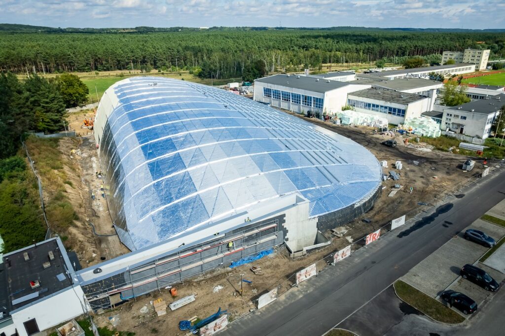 Construction of a sports hall in Bydgoszcz, photo by Tomasz Czachorowski/eventphoto.com.pl for UMWKP