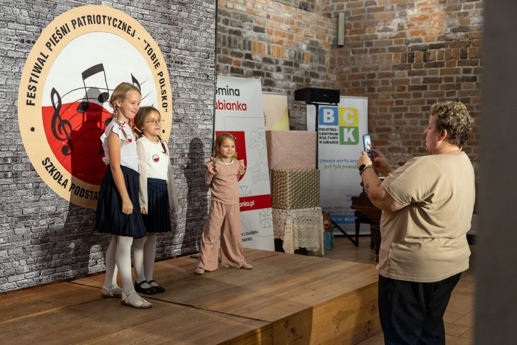 The 20th Jubilee Edition of the Regional Festival of Patriotic Songs “Tobie Polsko”, photo by Szymon Zdziebło / tarantoga.pl for UMWKP