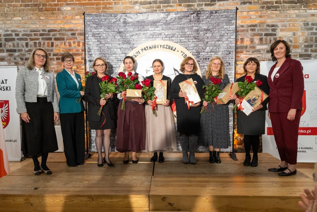 The 20th Jubilee Edition of the Regional Festival of Patriotic Songs “Tobie Polsko”, photo by Szymon Zdziebło / tarantoga.pl for UMWKP