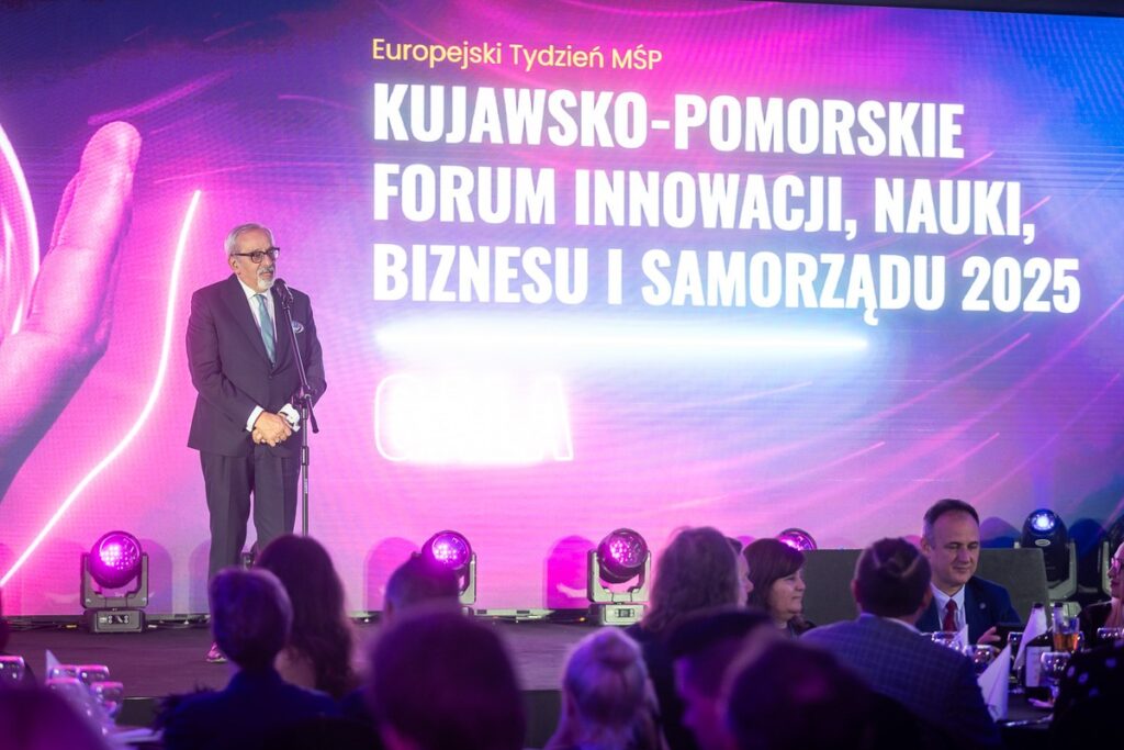 Gala wręczenia nagród konkursu „Liderzy Innowacji Pomorza i Kujaw”, fot. Szymon Zdziebło/tarantoga.pl dla UMWKP