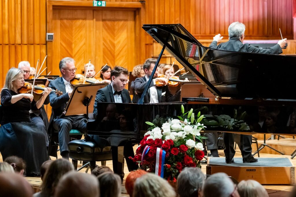 Koncert inauguracyjny XIII Międzynarodowego Konkursu Pianistycznego im. Ignacego Jana Paderewskiego, fot. Tomasz Czachorowski/eventphoto dla UMWKP