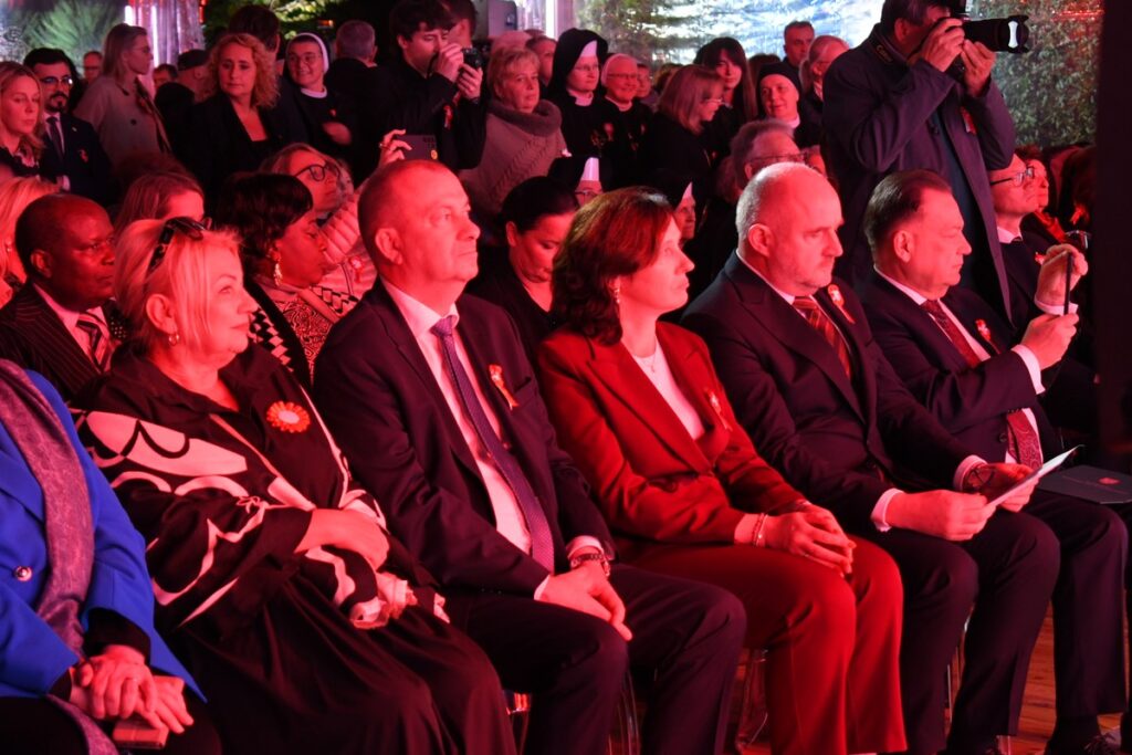 Independence Day ceremonial picnic, Embassy of the Republic of Poland to the Holy See, Rome, photo by Joanna Wawrzyniak for UMWP