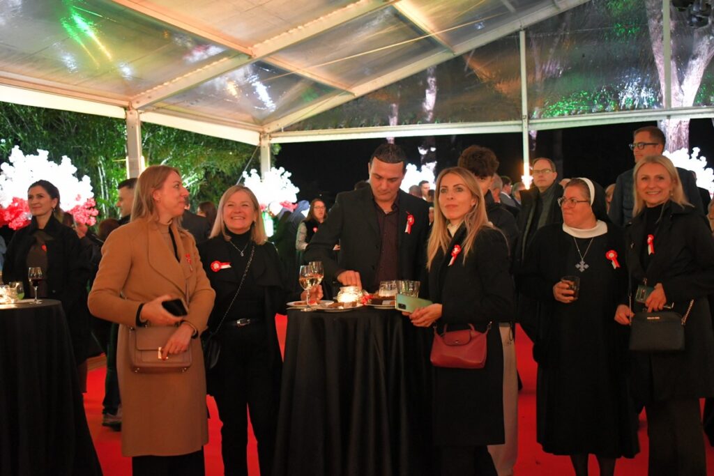 Independence Day ceremonial picnic, Embassy of the Republic of Poland to the Holy See, Rome, photo by Joanna Wawrzyniak for UMWP