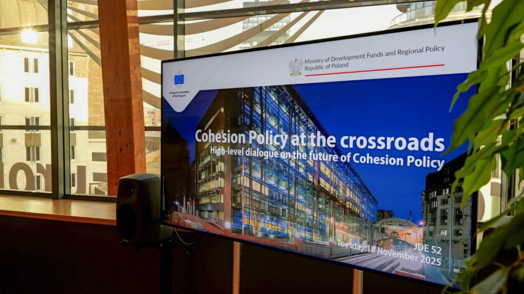 Debata w Komitecie Regionów fot. European Union/David Martín Diaz