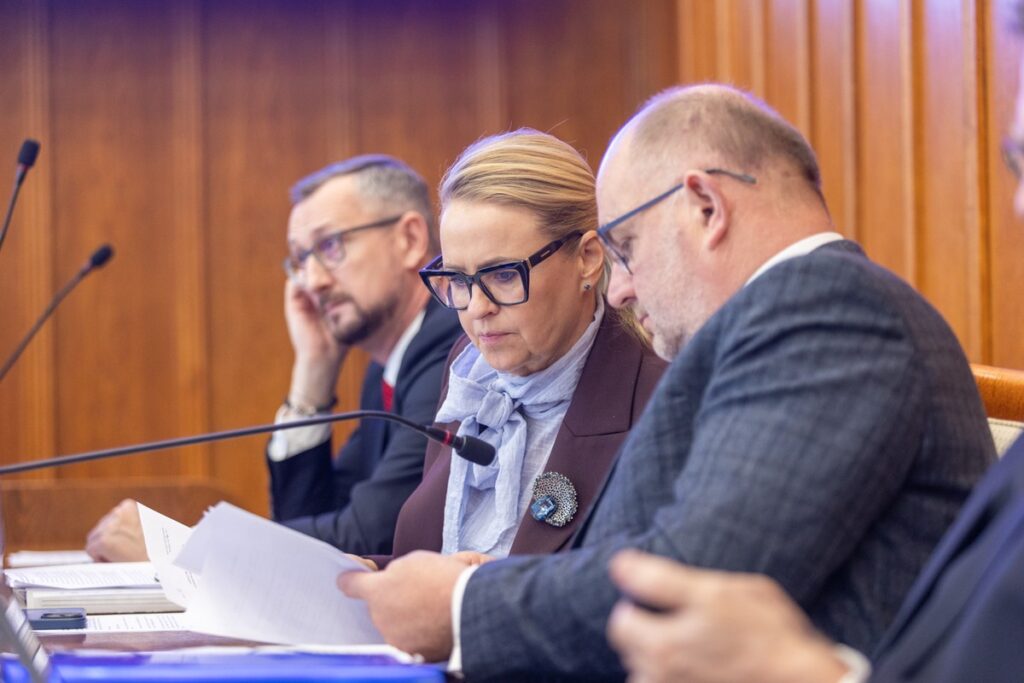 Sesja sejmiku województwa, 24 listopada 2025, fot. Mikołaj Kuras dla UMWKP