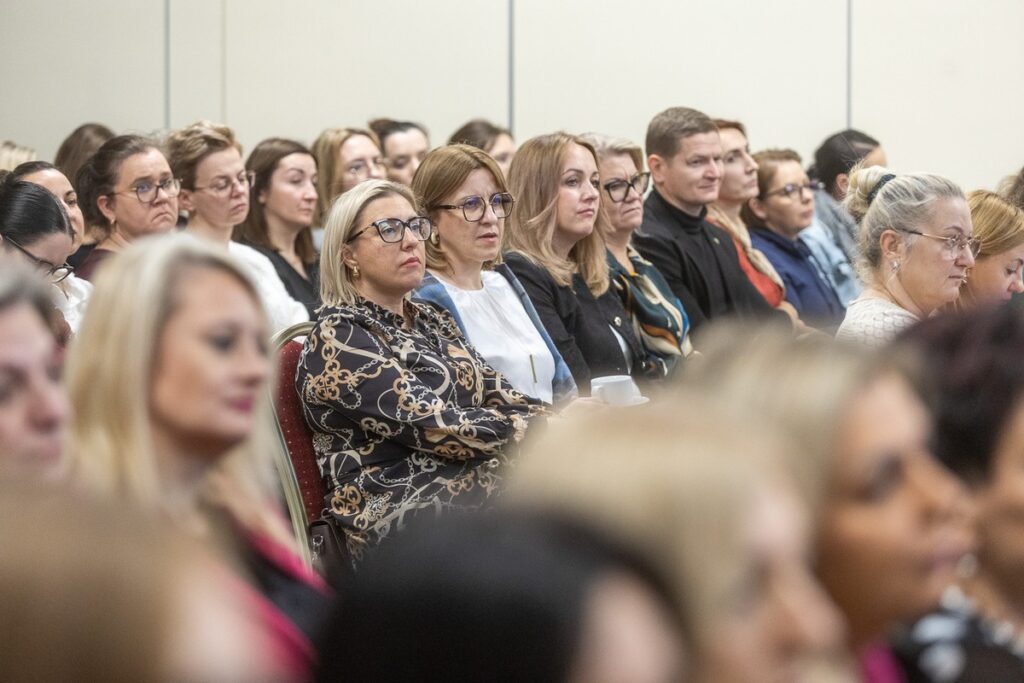 Konferencja Bezpieczne dzieciństwo – partnerstwo na rzecz zdrowia psychicznego i bezpieczeństwa rodzin”, fot. Szymon Zdziebło/tarantoga.pl dla UMWKP