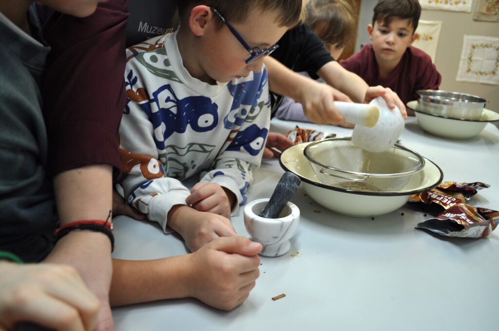 Warsztaty piernikowe w Muzeum Borów Tucholskich, fot. KPCD