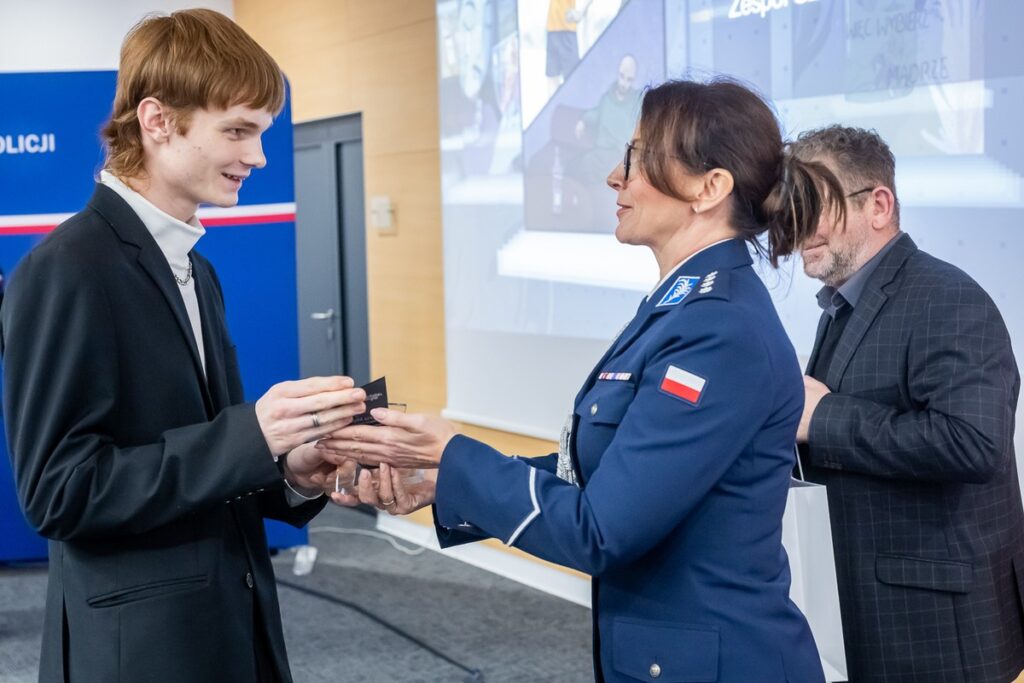 Wręczenie nagród w konkursie plastycznym „Plakat! Akcja! Reakcja!”, fot. Tomasz Czachorowski/eventphoto.com.pl dla UMWKP