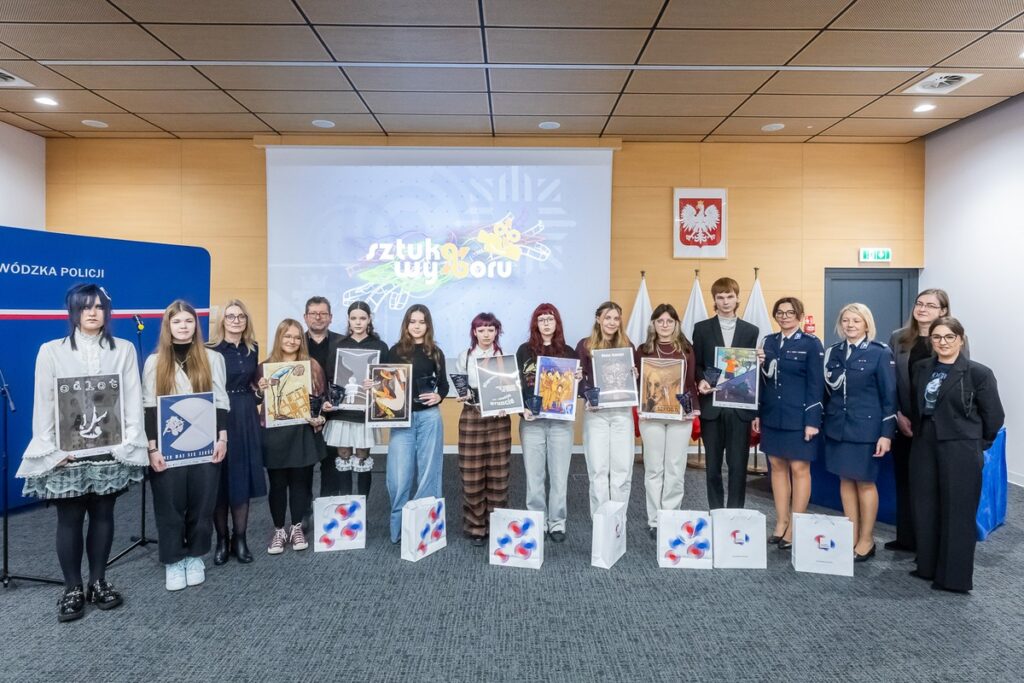 Wręczenie nagród w konkursie plastycznym „Plakat! Akcja! Reakcja!”, fot. Tomasz Czachorowski/eventphoto.com.pl dla UMWKP