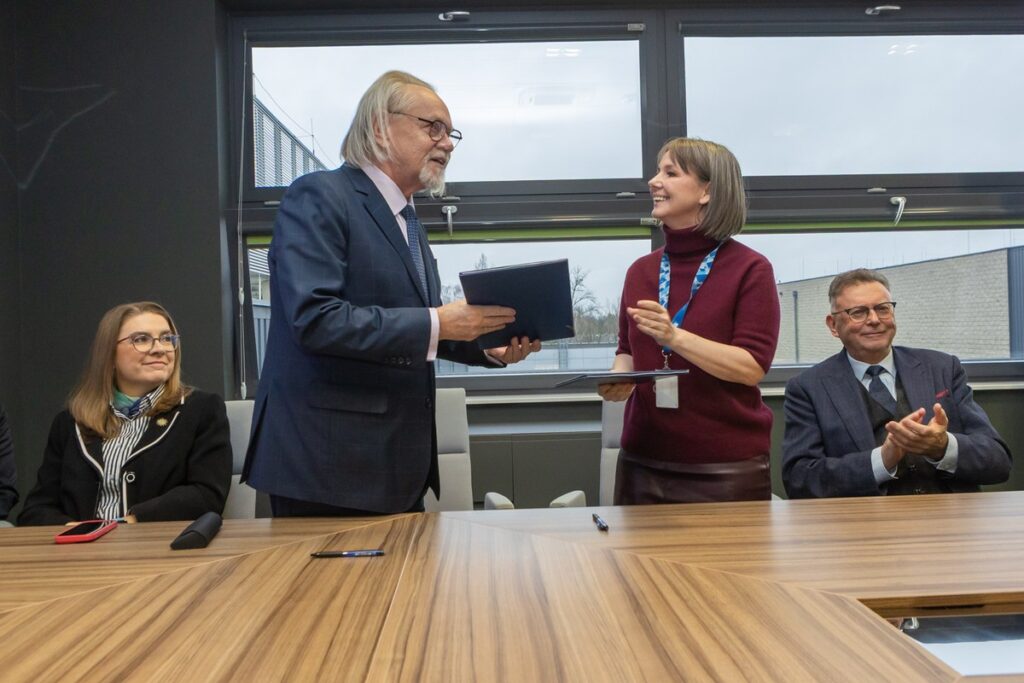 Signing Ceremony of the Agreement on the Exea Cyber Academy, photo by Mikołaj Kuras for the Kujawsko-Pomorskie Marshal’s Office