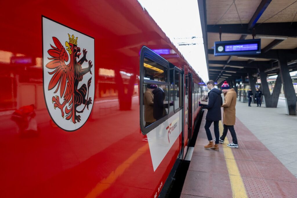 Inauguracja połączeń do Ciechocinka, fot. Mikołaj Kuras dla UMWKP