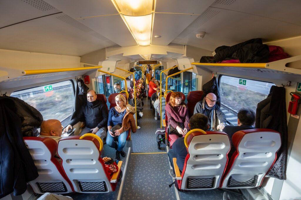 Inauguracja połączeń do Ciechocinka, fot. Mikołaj Kuras dla UMWKP