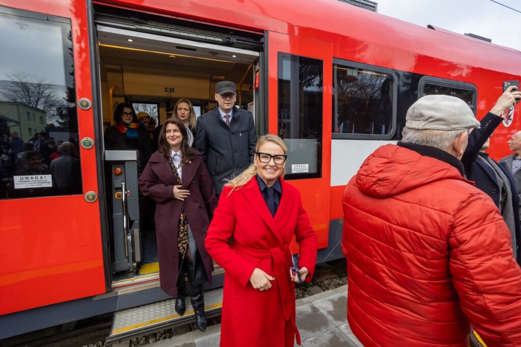Inauguracja połączeń do Ciechocinka, fot. Mikołaj Kuras dla UMWKP