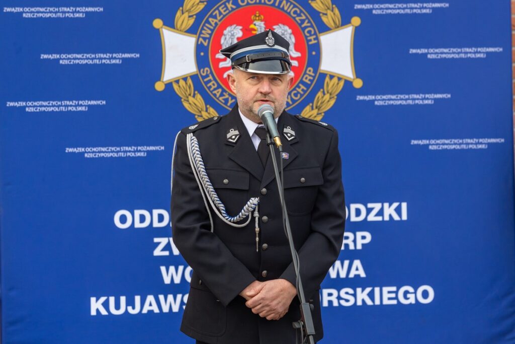 Przekazanie wozów ratowniczo-gaśniczych, fot. Mikołaj Kuras dla UMWKP