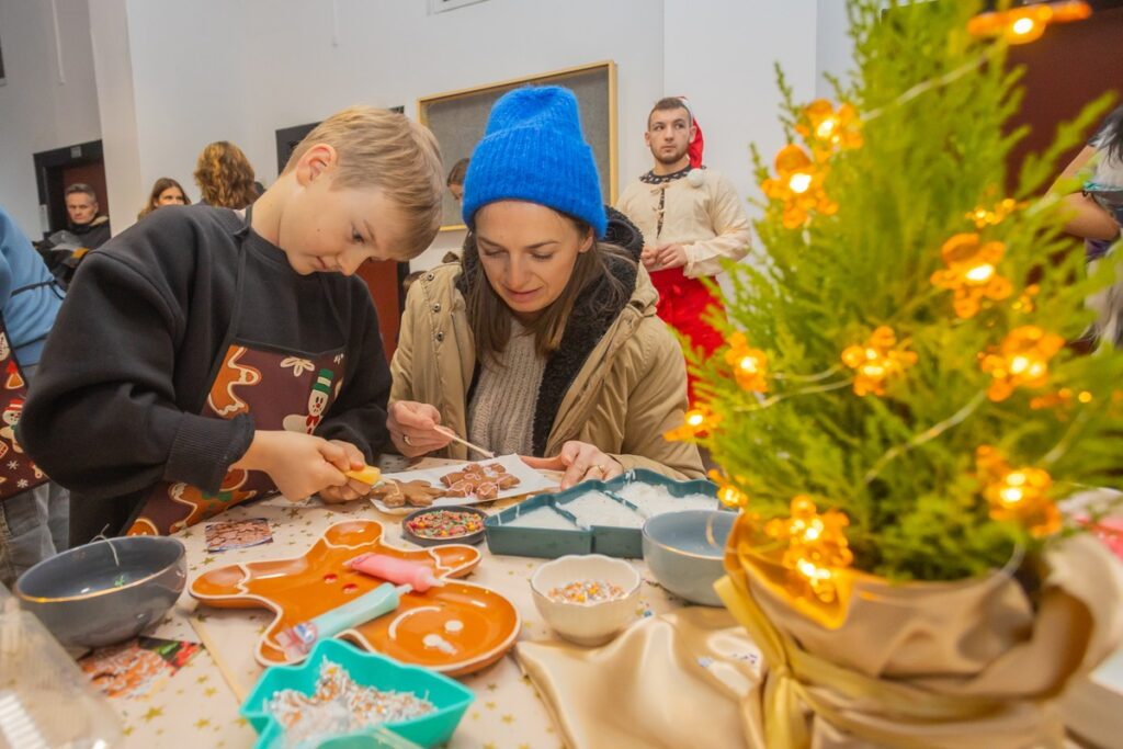 Warsztaty świąteczne z marszałkiem, fot. Mikołaj Kuras dla UMWKP