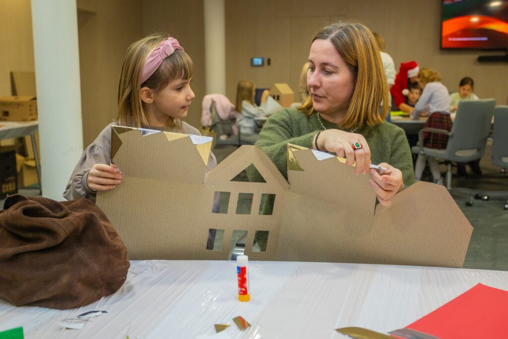 Warsztaty świąteczne z marszałkiem, fot. Mikołaj Kuras dla UMWKP