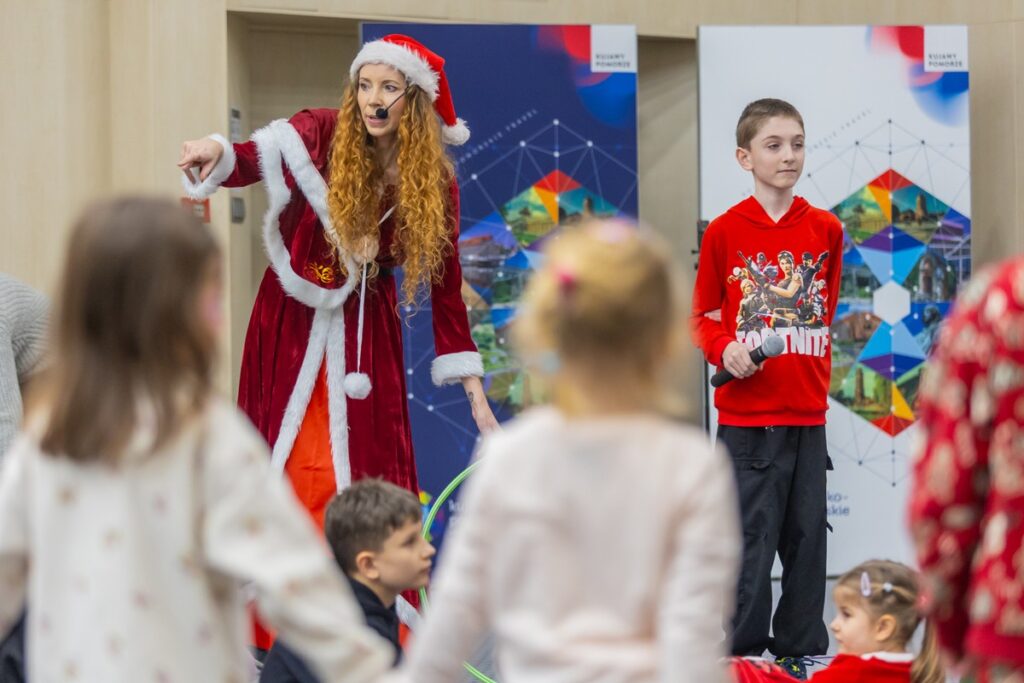 Warsztaty świąteczne z marszałkiem, fot. Mikołaj Kuras dla UMWKP