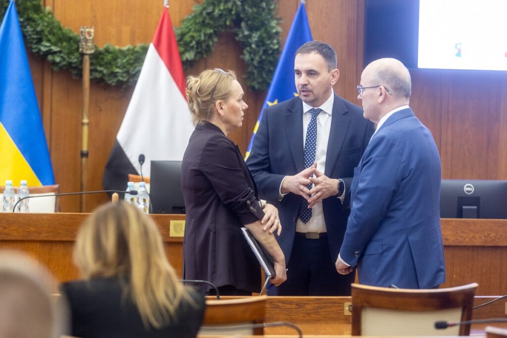 Ceremonia wręczenia umów FEdKP, 16 grudnia 2025, fot. Szymon Zdziebło/tarantoga dla UMWKP