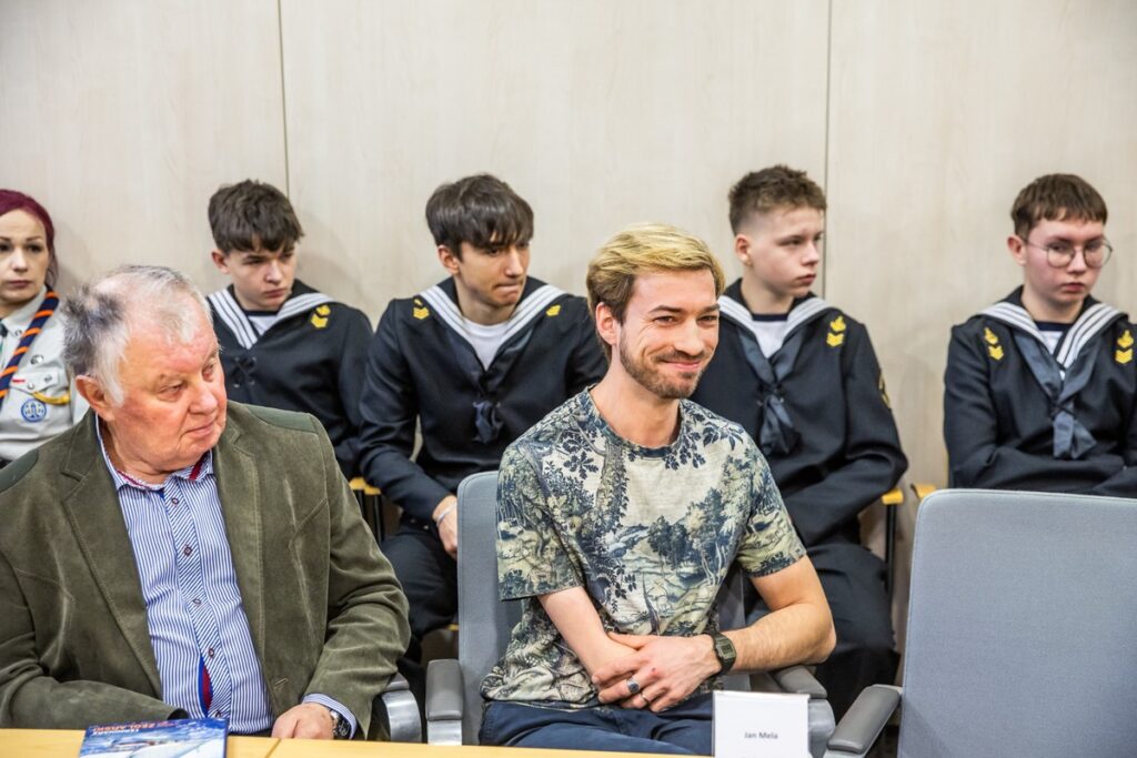Signing of the preliminary agreement for the donation of a sailing vessel, photo: Andrzej Goiński/Marshal’s Office of the Kujawsko-Pomorskie Region