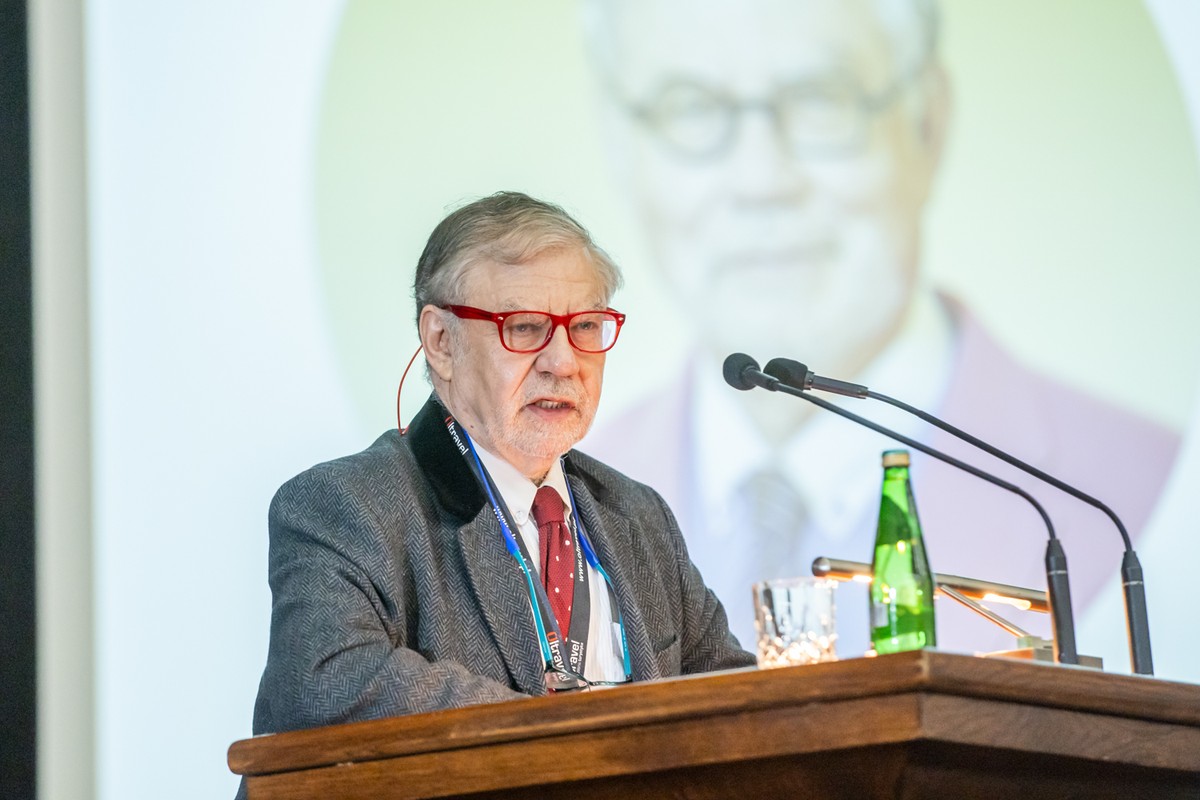 Joseph Halevi Horowitz Weiler during a lecture in the main auditorium of Nicolaus Copernicus University, June 3, 2025, photo by Andrzej Goiński/UMWKP