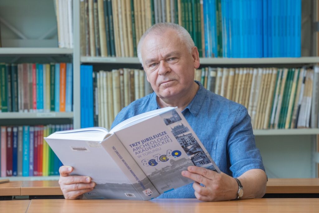 Professor Jacek Gackowski, photo by Mikołaj Kuras for the UMWKP