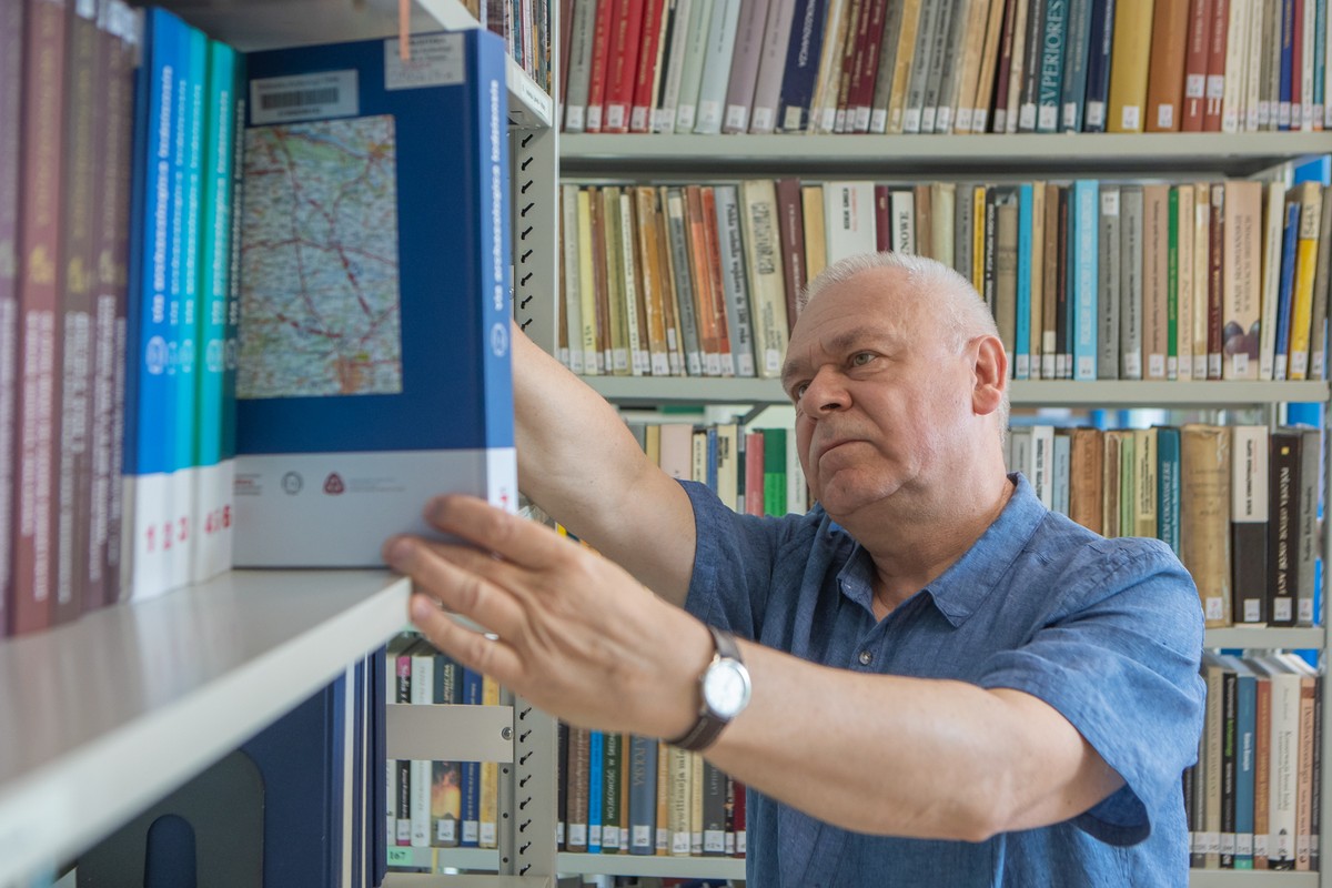 Professor Jacek Gackowski, photo by Mikołaj Kuras for the UMWKP