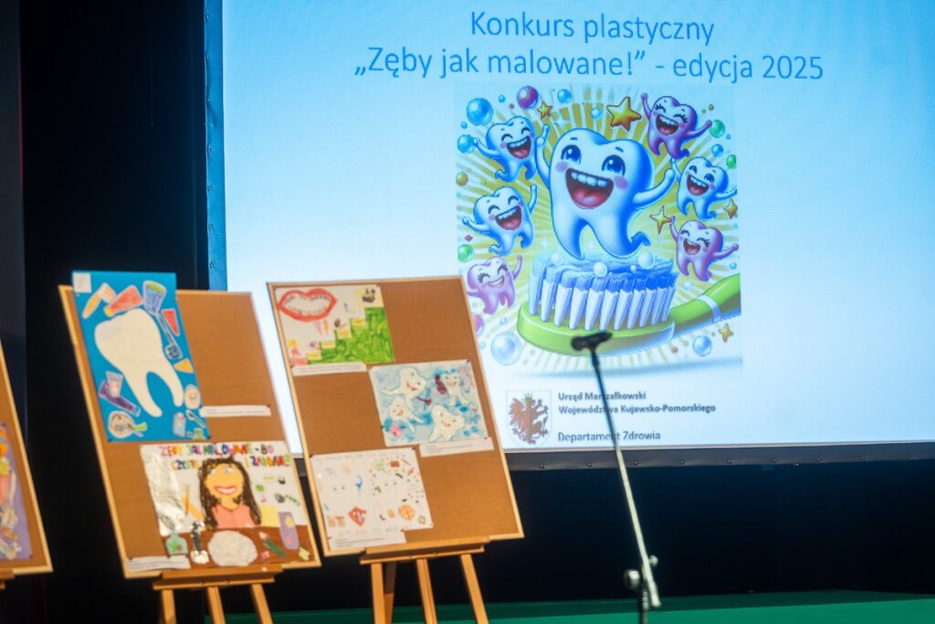 Wręczenie nagród w konkursie Zęby jak malowane 2025 fot. Szymon Zdziebło dla UMWKP