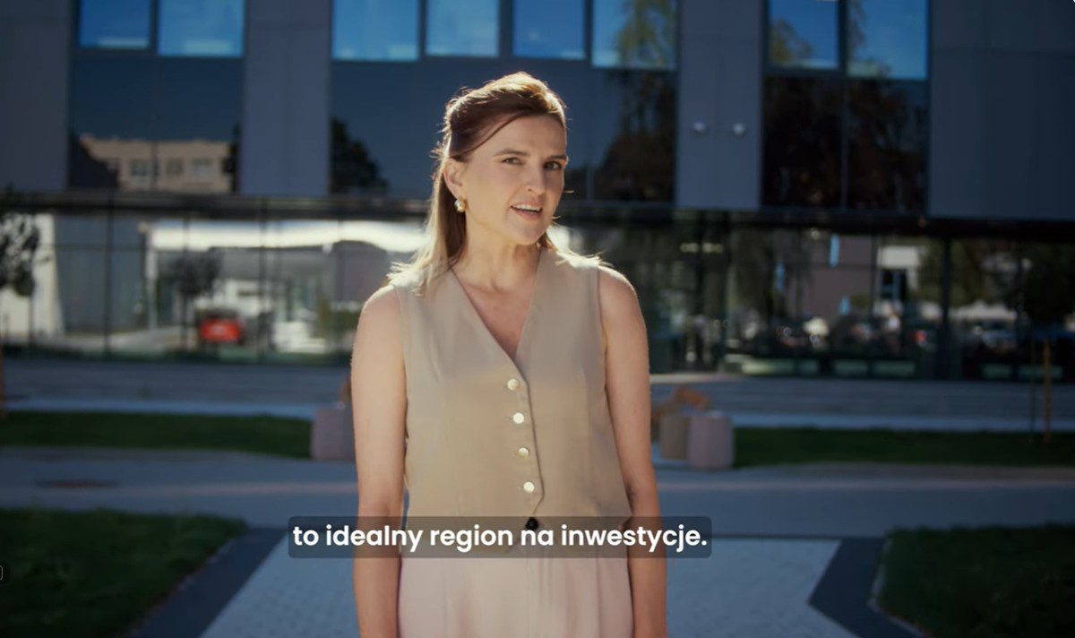 Kadr ze spotu dla inwestorów - Magda Czerwińska