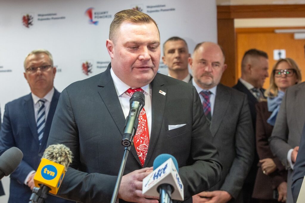 Podpisanie paktu kolejowego, fot. Mikołaj Kuras dla UMWKP