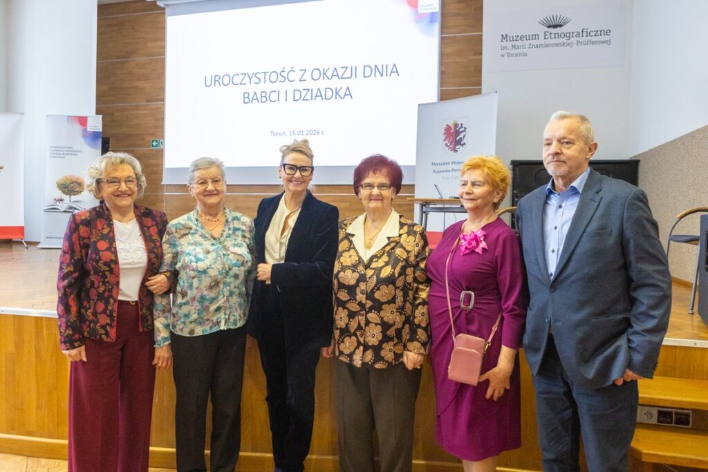 Uroczystość z okazji Dnia Babci i Dnia Dziadka. Fot. Mikołaj Kuras dla UMWKP