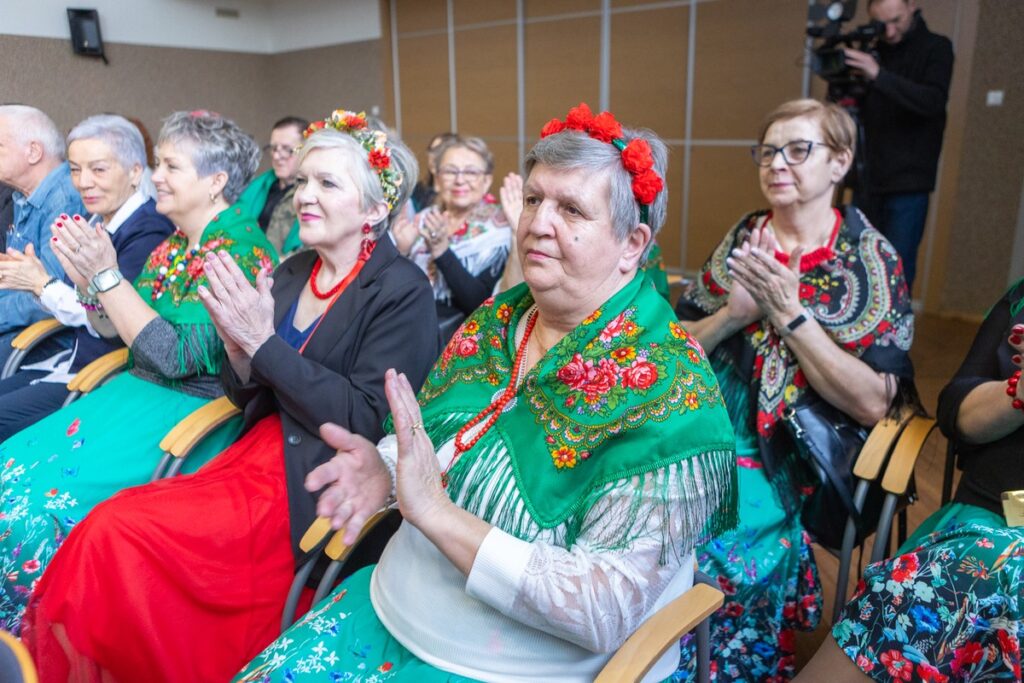 Uroczystość z okazji Dnia Babci i Dnia Dziadka. Fot. Mikołaj Kuras dla UMWKP