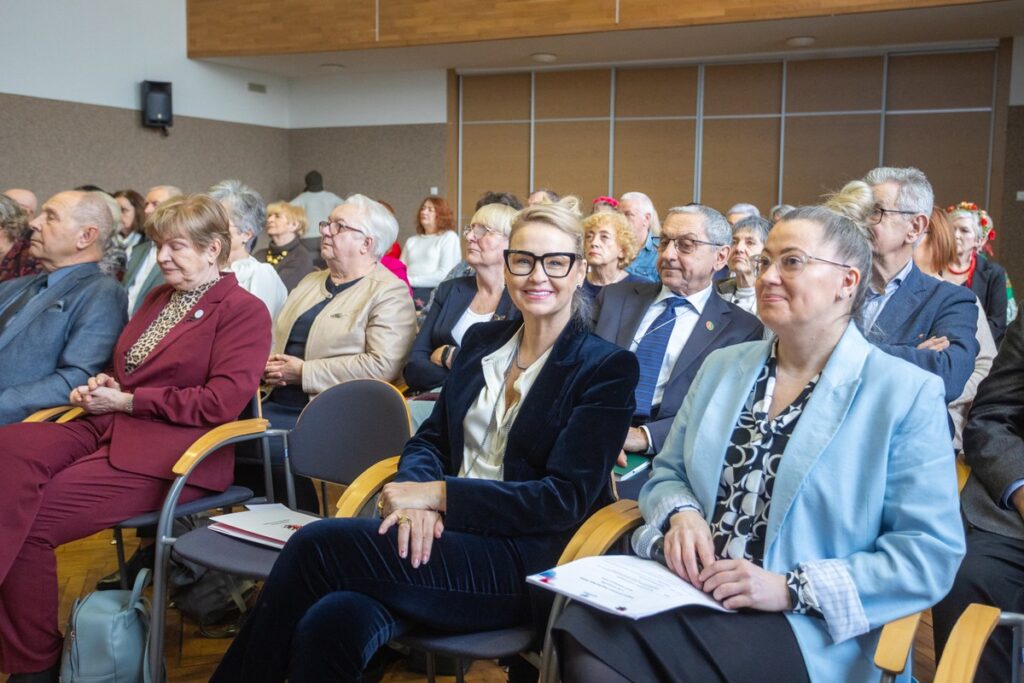 Uroczystość z okazji Dnia Babci i Dnia Dziadka. Fot. Mikołaj Kuras dla UMWKP